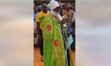 CAMEROUN :  VILLAGE MAGBA, NOUN. UN CHEF DE 3ÉME DEGRÉ DE L'ARRONDISSEMENT DE MAGBA A REÇU LA COR.RECTION DE SA VIE