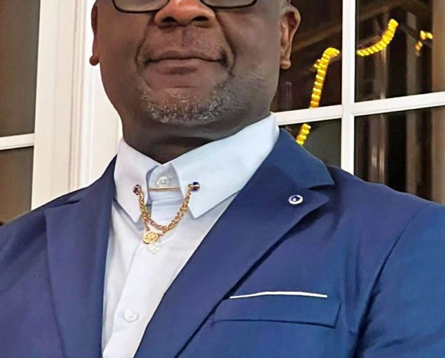 L'ODYSSÉE DE SYLVESTRE MAGLOIRE TAMO TCHUIMBOU : LE BÂTISSEUR D'UNE AFRIQUE DE PROPRIÉTAIRES ET DE LEADERS